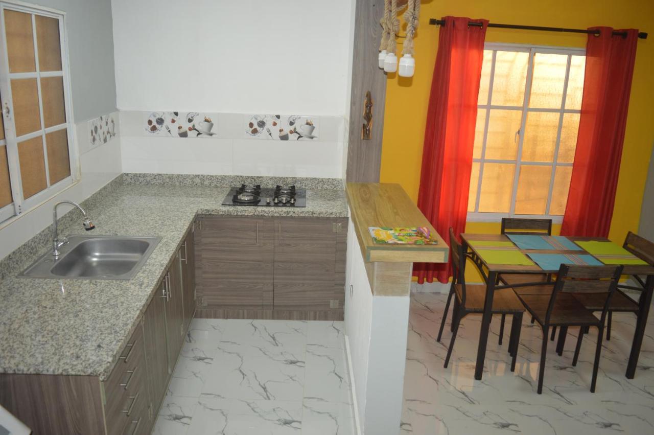 Apartamento Amueblado Caribe, Santo Domingo A 10 Minutos Del Aeropuerto Internacional De Las Americas Eksteriør bilde